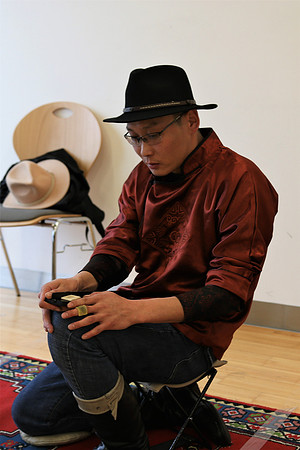 Tsagaan Sar, mit dem "Shagain Kharvaa"