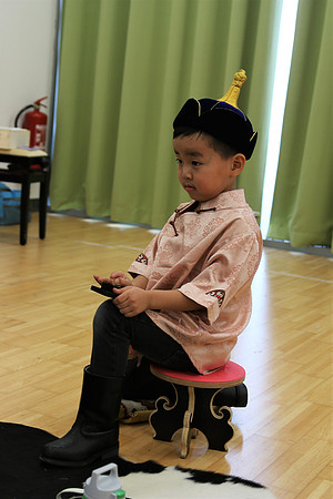 Tsagaan Sar, mit dem "Shagain Kharvaa"