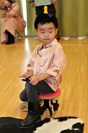 Tsagaan Sar, mit dem "Shagain Kharvaa"