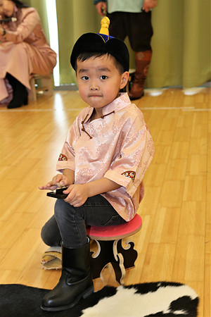 Tsagaan Sar, mit dem "Shagain Kharvaa"