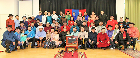Tsagaan Sar, mit dem "Shagain Kharvaa"