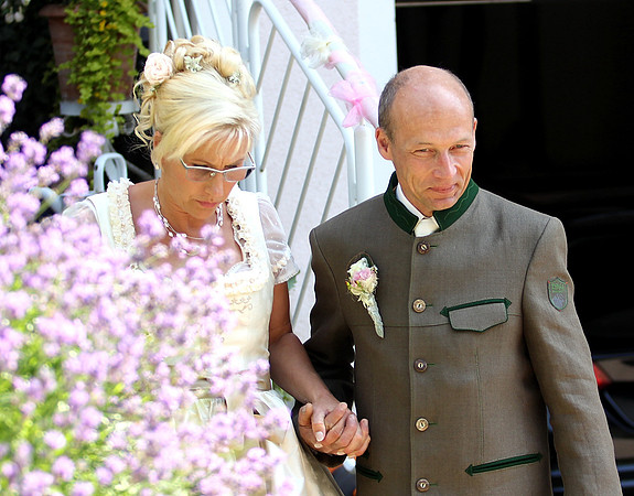 Bernhard holt Wendy ab