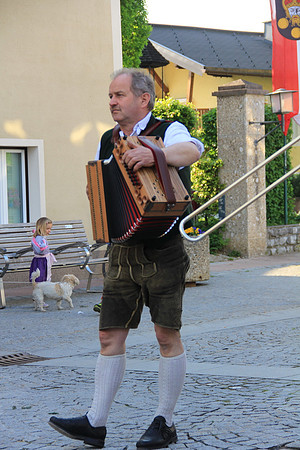 01.05.2014 Maibaumaufstellen Bad Vigaun