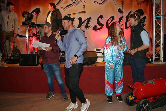 Brandheiße Partynight 2022