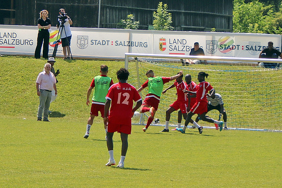 19.06.2022 Integrations-Fussball WM