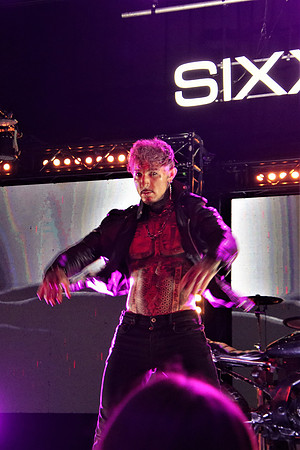 SIXX PAXX