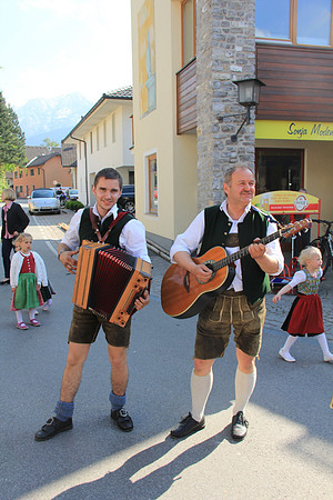 01.05.2014 Maibaumaufstellen Bad Vigaun