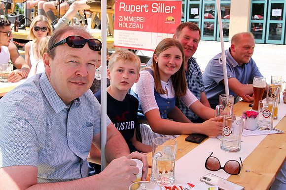Maibaumaufstellen