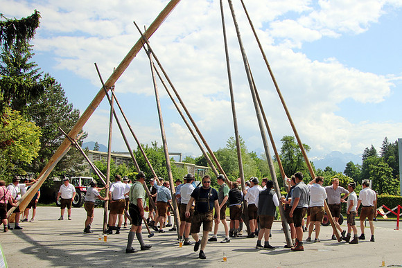 Maibaumaufstellen