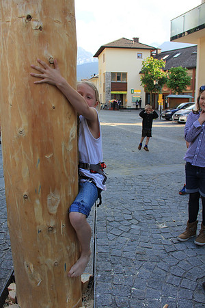 01.05.2014 Maibaumaufstellen Bad Vigaun