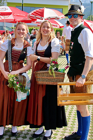 Maibaumaufstellen