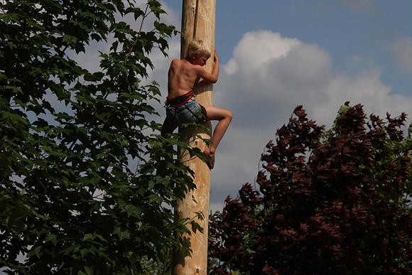 Maibaumaufstellen