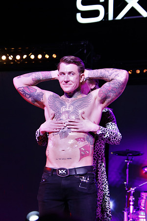 SIXX PAXX