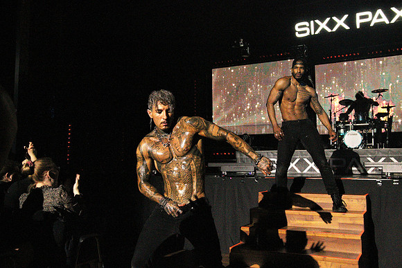 SIXX PAXX