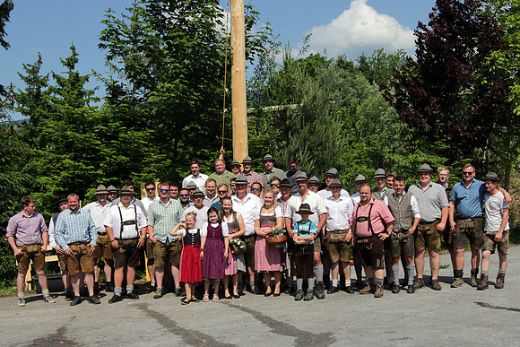 Maibaumaufstellen