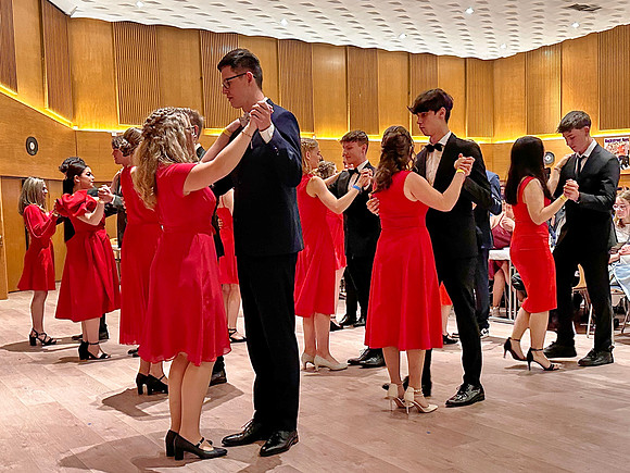HAK Ball Hallein
