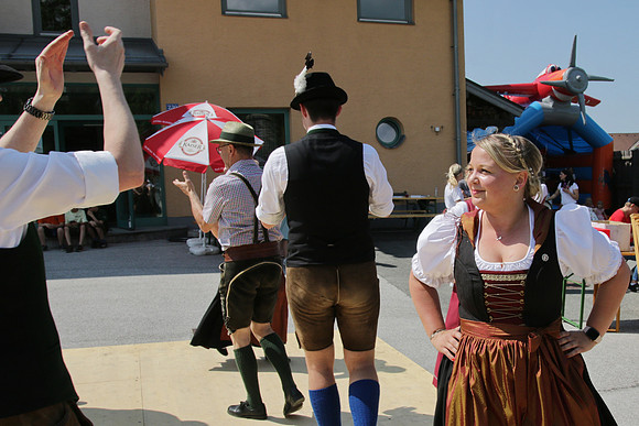 Maibaumaufstellen