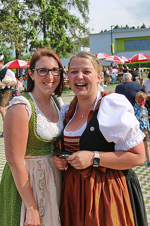 Maibaumaufstellen