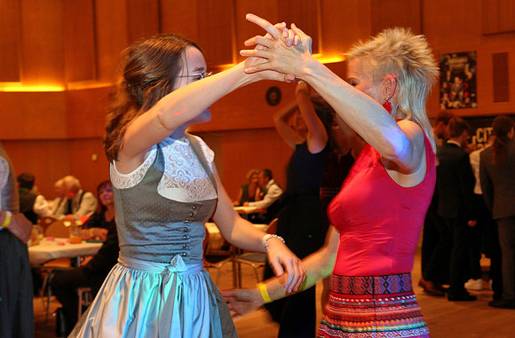 HAK Ball Hallein