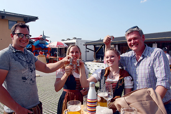 Maibaumaufstellen