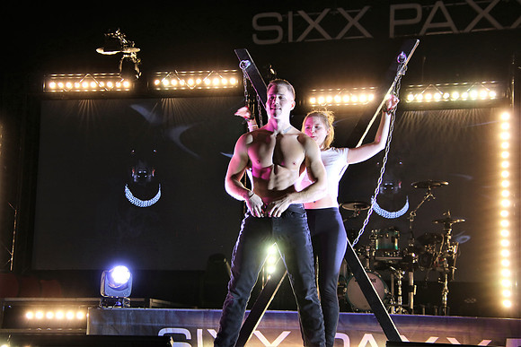 SIXX PAXX