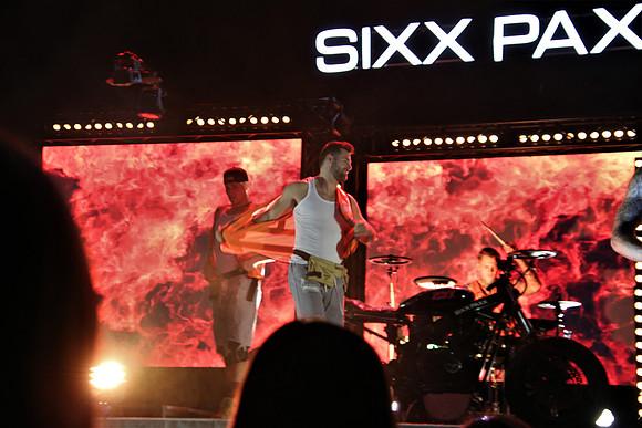 SIXX PAXX