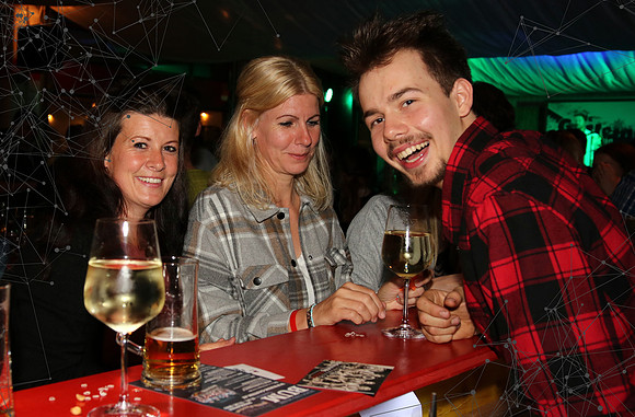Brandheiße Partynight 2022