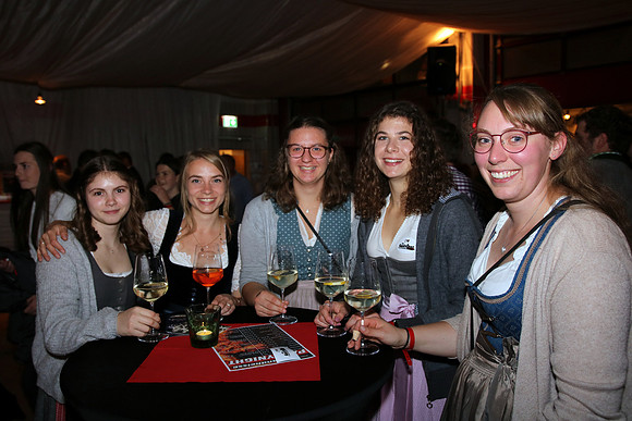Brandheiße Partynight 2022