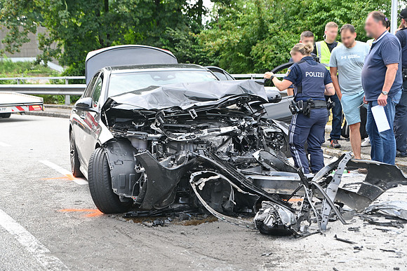 Schwerer Unfall in der Franz-Brötzner-Straße