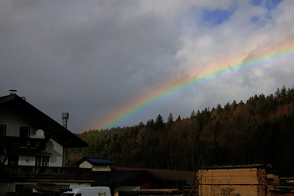 Sturmfront über Hallein