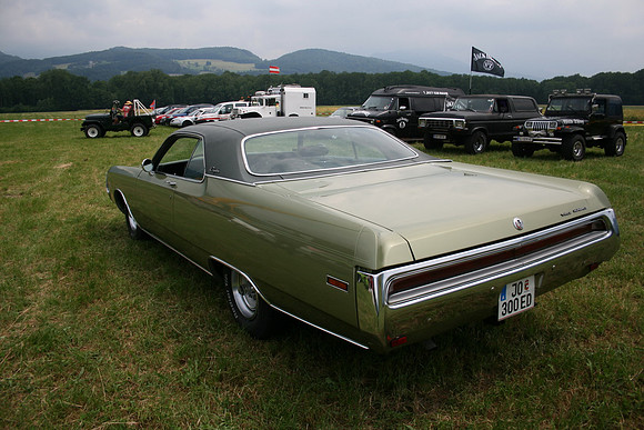 Detroit Muscle V8 Party