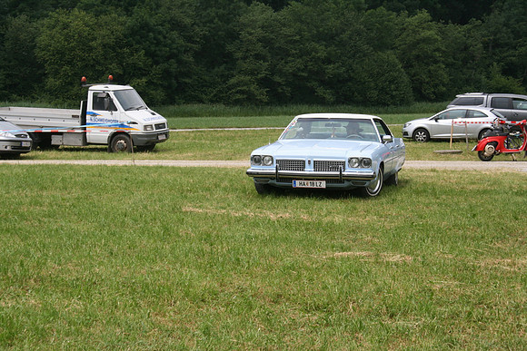 Detroit Muscle V8 Party