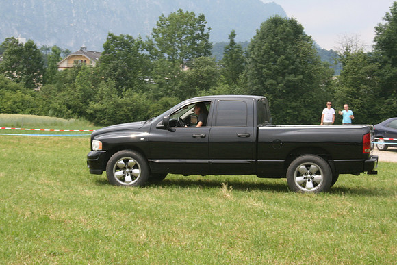 Detroit Muscle V8 Party