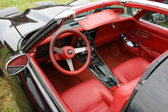 Detroit Muscle V8 Party