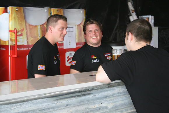 Detroit Muscle V8 Party
