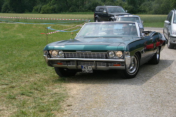 Detroit Muscle V8 Party