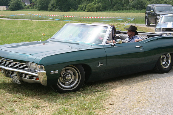 Detroit Muscle V8 Party