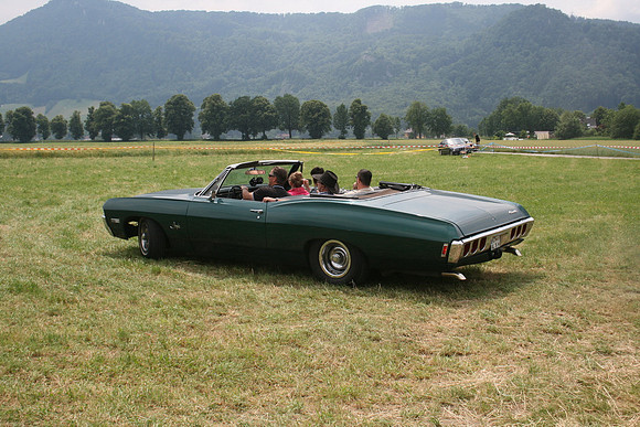 Detroit Muscle V8 Party