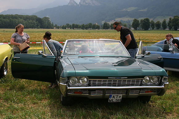 Detroit Muscle V8 Party