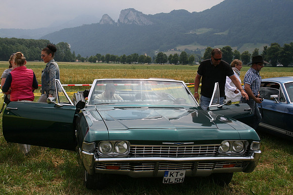 Detroit Muscle V8 Party
