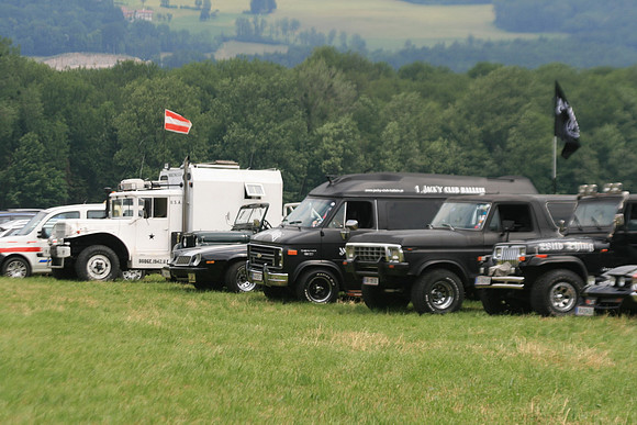 Detroit Muscle V8 Party