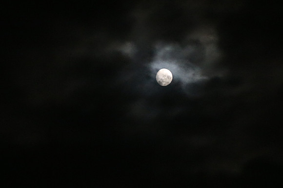 Zunehmender Vollmond