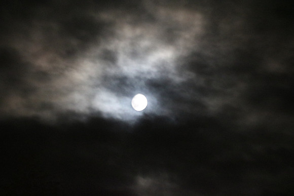 Zunehmender Vollmond