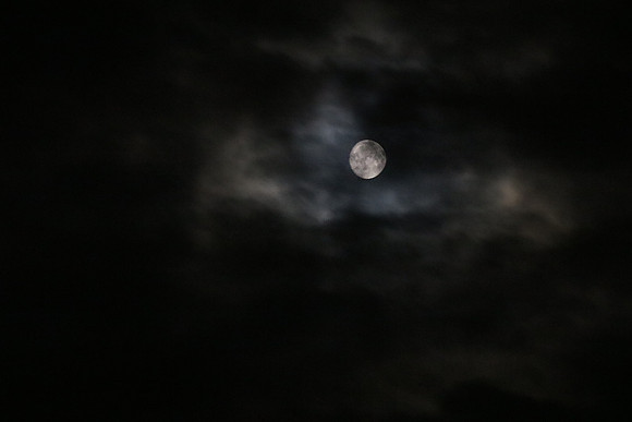 Zunehmender Vollmond