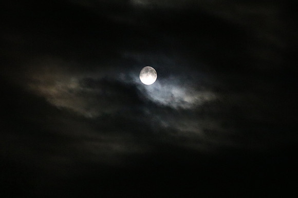 Zunehmender Vollmond