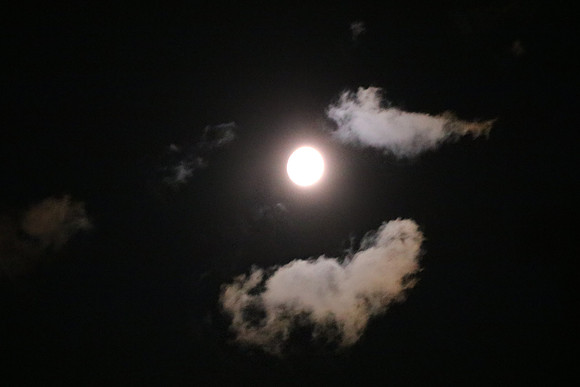 Zunehmender Vollmond