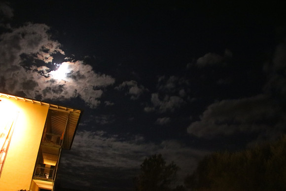 Zunehmender Vollmond