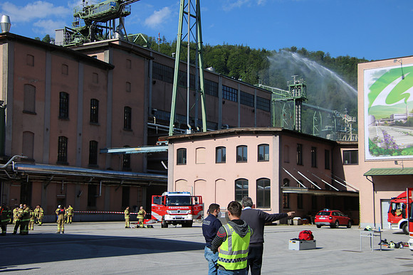 Schwefeldioxid Austritt bei AustroCel Hallein