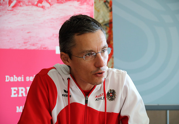 Pressekonferenz Wyndham Grand CrossAttack