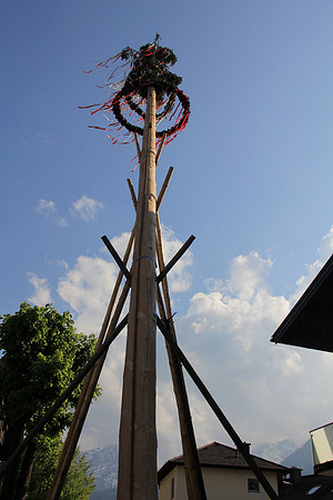 01.05.2014 Maibaumaufstellen Bad Vigaun